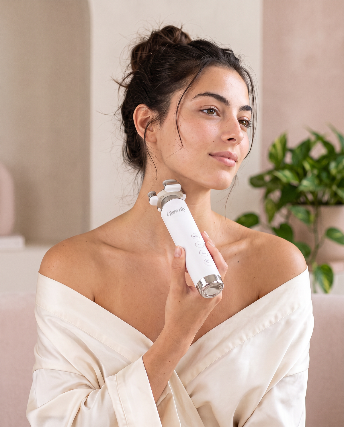 Soin du cou avec l'appareil sculptant Glownly